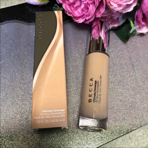 BECCA Foundation + Highlighter + Powder Set - Picture 12 of 16